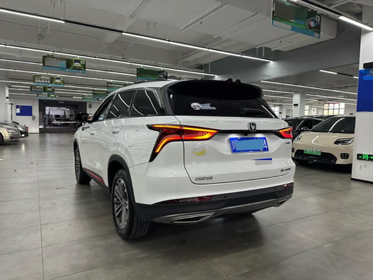 2022 ChangAn CS75 Plus 1.5T 178HP L4 6AT,autocango,china used car exporter,china ev exporter,chinese used car exporter,chinese used ev exporter