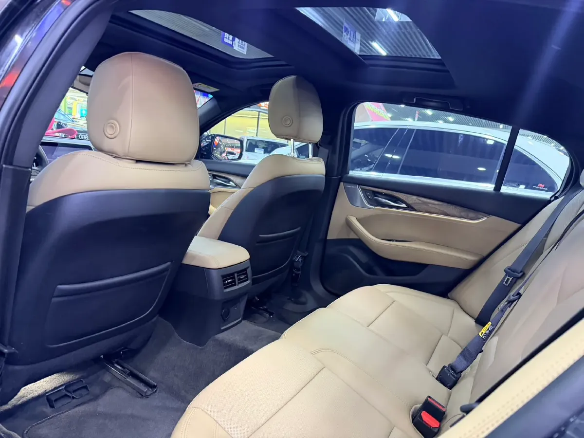 2023 Cadillac CT5 2.0T 237HP L4 10AT,autocango,china used car exporter,china ev exporter,chinese used car exporter,chinese used ev exporter