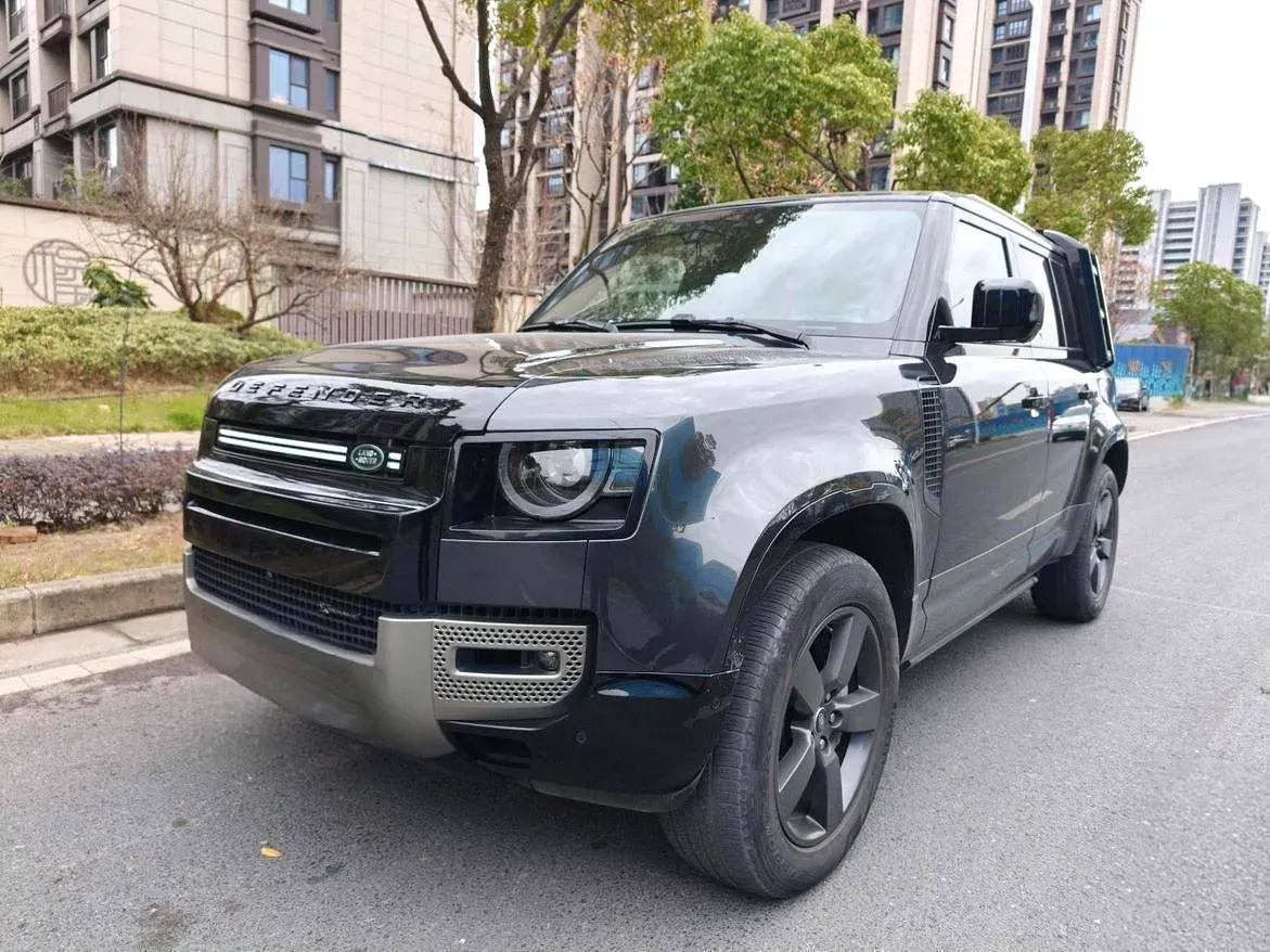 2023 Land Rover Defender 3.0T 400HP L6 8AT,autocango,china used car exporter,china ev exporter,chinese used car exporter,chinese used ev exporter