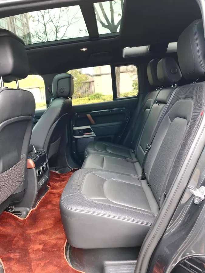 2023 Land Rover Defender 3.0T 400HP L6 8AT,autocango,china used car exporter,china ev exporter,chinese used car exporter,chinese used ev exporter