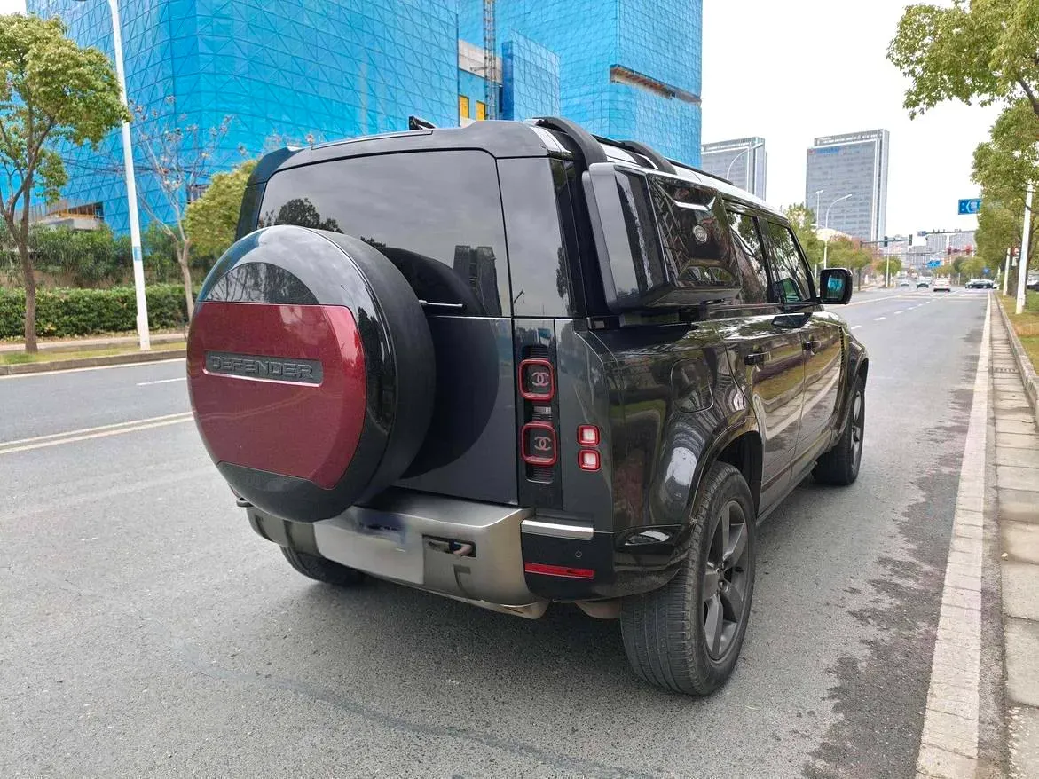 2023 Land Rover Defender 3.0T 400HP L6 8AT,autocango,china used car exporter,china ev exporter,chinese used car exporter,chinese used ev exporter