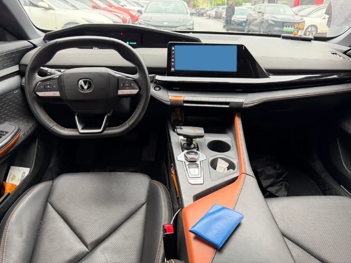 2023 ChangAn UNI-V iDD 1.5T 170HP L4 6TCT PHEV 18.4KWH,autocango,china used car exporter,china ev exporter,chinese used car exporter,chinese used ev exporter