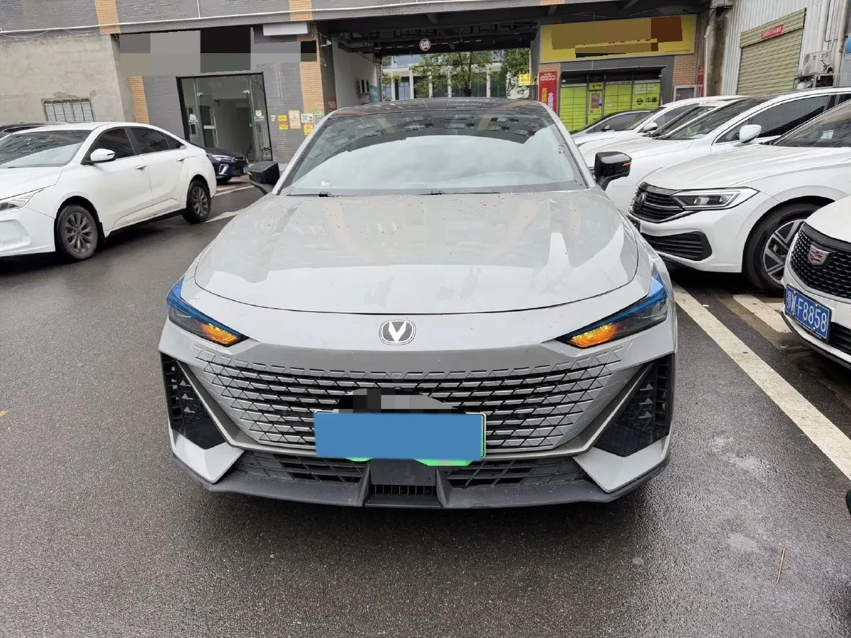 2023 ChangAn UNI-V iDD 1.5T 170HP L4 6TCT PHEV 18.4KWH,autocango,china used car exporter,china ev exporter,chinese used car exporter,chinese used ev exporter