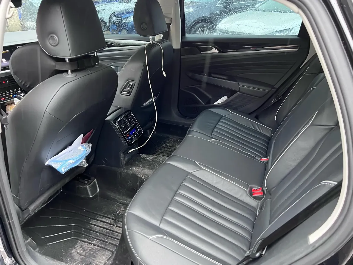 2023 Volkswagen Passat 2.0T 186HP L4 7DCT,autocango,china used car exporter,china ev exporter,chinese used car exporter,chinese used ev exporter