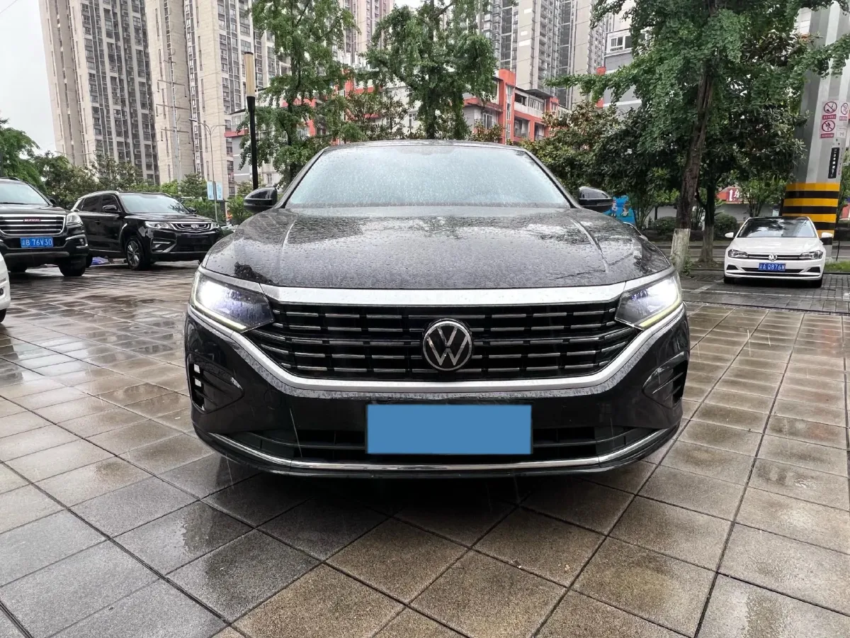 2023 Volkswagen Passat 2.0T 186HP L4 7DCT,autocango,china used car exporter,china ev exporter,chinese used car exporter,chinese used ev exporter