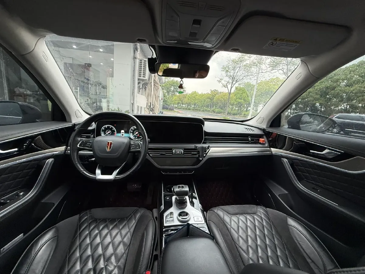 2022 HongQi HS5 2.0T 224HP L4 6AT,autocango,china used car exporter,china ev exporter,chinese used car exporter,chinese used ev exporter