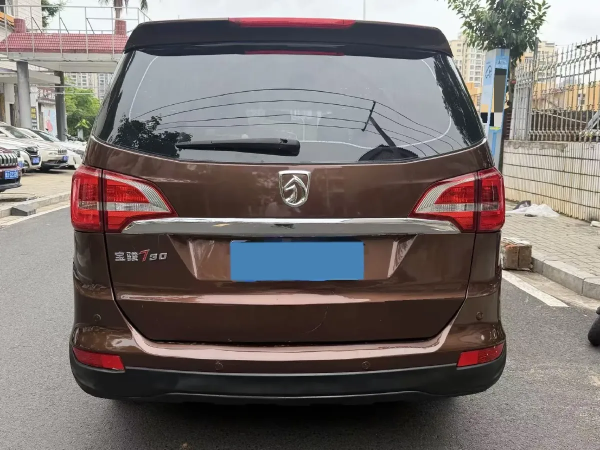 2016 BaoJun 560 1.5T 150HP L4 6MT,autocango,china used car exporter,china ev exporter,chinese used car exporter,chinese used ev exporter