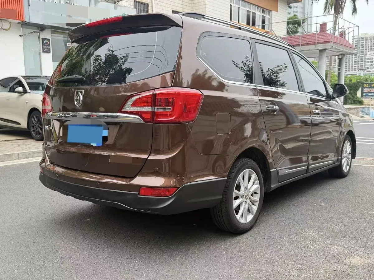 2016 BaoJun 560 1.5T 150HP L4 6MT,autocango,china used car exporter,china ev exporter,chinese used car exporter,chinese used ev exporter