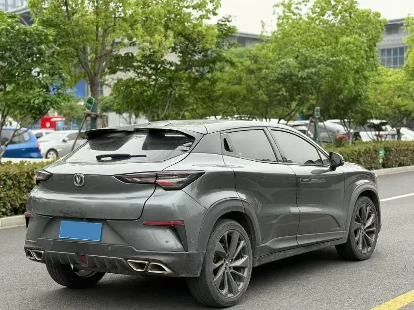 2020 ChangAn UNI-T 1.5T 180HP L4 7DCT,autocango,china used car exporter,china ev exporter,chinese used car exporter,chinese used ev exporter