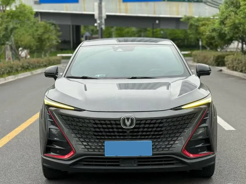 2020 ChangAn UNI-T 1.5T 180HP L4 7DCT,autocango,china used car exporter,china ev exporter,chinese used car exporter,chinese used ev exporter