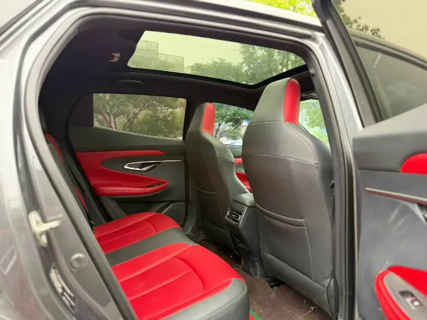 2020 ChangAn UNI-T 1.5T 180HP L4 7DCT,autocango,china used car exporter,china ev exporter,chinese used car exporter,chinese used ev exporter