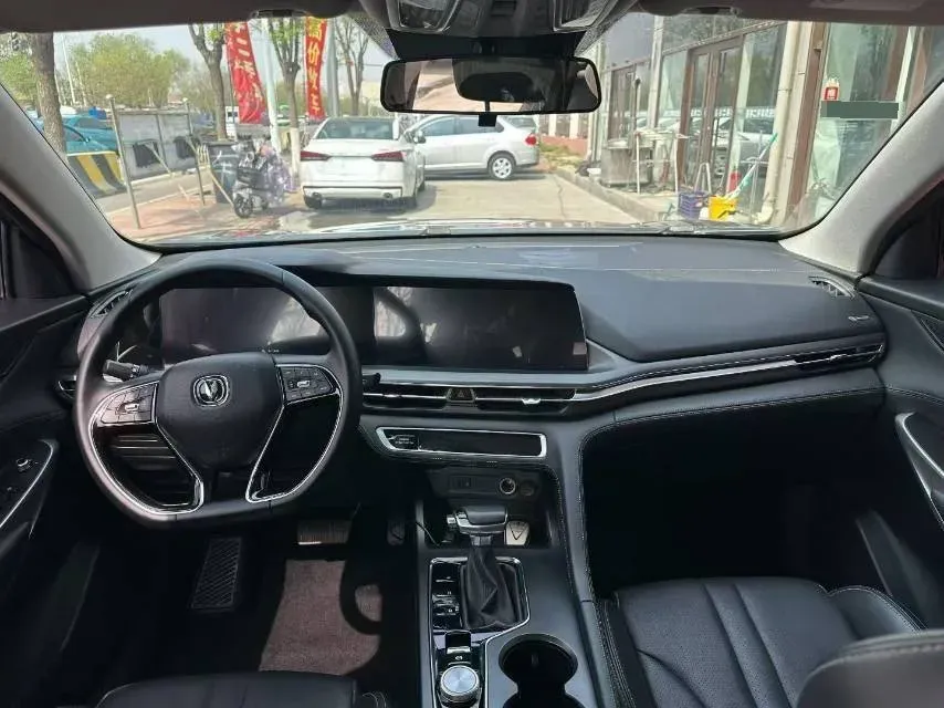 2020 ChangAn CS75 Plus 1.5T 178HP L4 6AT,autocango,china used car exporter,china ev exporter,chinese used car exporter,chinese used ev exporter