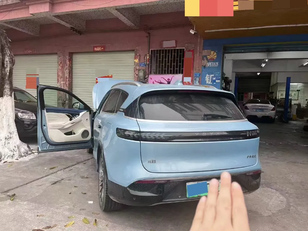 2021 Voyah FREE Range Extended 109HP REEV 33KWH,autocango,china used car exporter,china ev exporter,chinese used car exporter,chinese used ev exporter