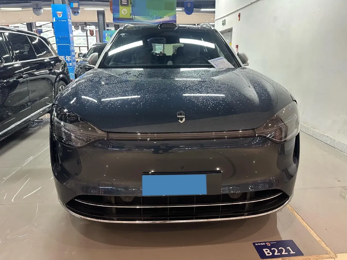 2024 AITO AITO M9 1.5T 152HP L4 REEV 42KWH,autocango,china used car exporter,china ev exporter,chinese used car exporter,chinese used ev exporter