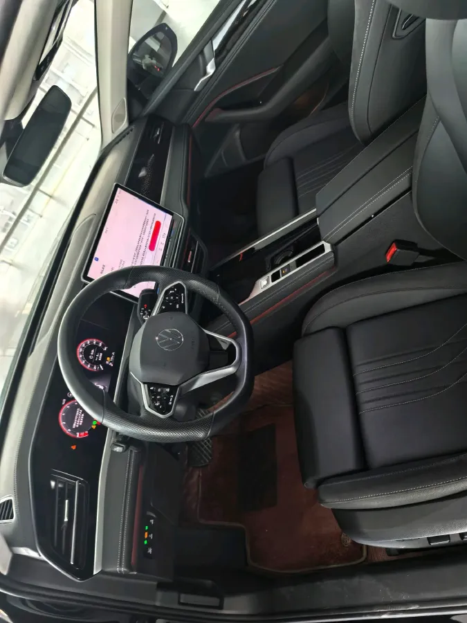 2024 Volkswagen Magotan 1.5T 160HP L4 7DCT,autocango,china used car exporter,china ev exporter,chinese used car exporter,chinese used ev exporter