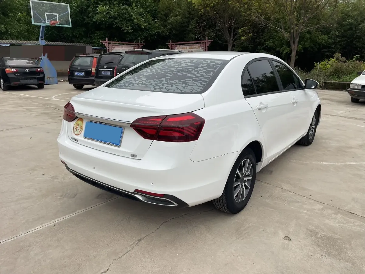 2019 Geely Emgrand 1.5L 109HP L4 5MT,autocango,china used car exporter,china ev exporter,chinese used car exporter,chinese used ev exporter