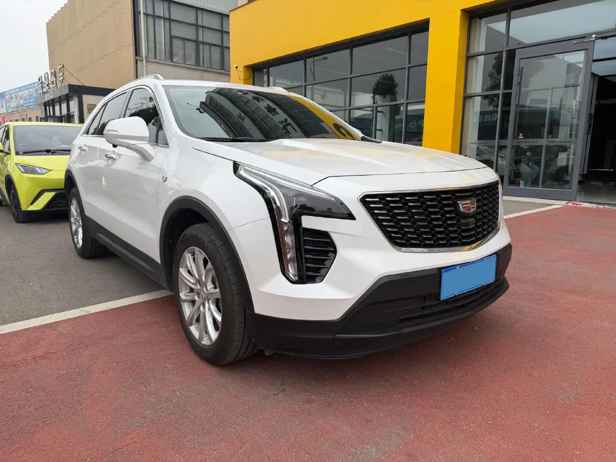2022 Cadillac XT4 2.0T 237HP L4 9AT,autocango,china used car exporter,china ev exporter,chinese used car exporter,chinese used ev exporter