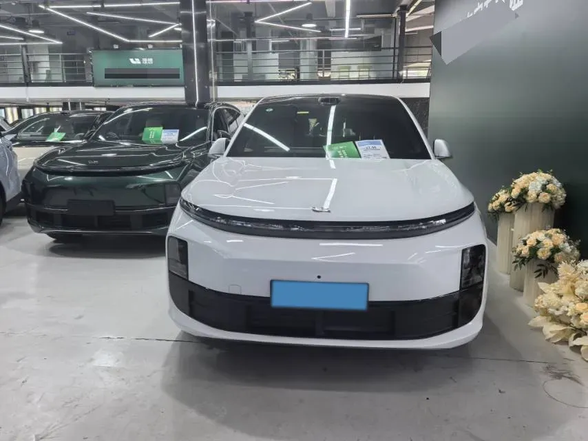 2025 Li L6 Range Extended 154HP L4 REEV,autocango,china used car exporter,china ev exporter,chinese used car exporter,chinese used ev exporter