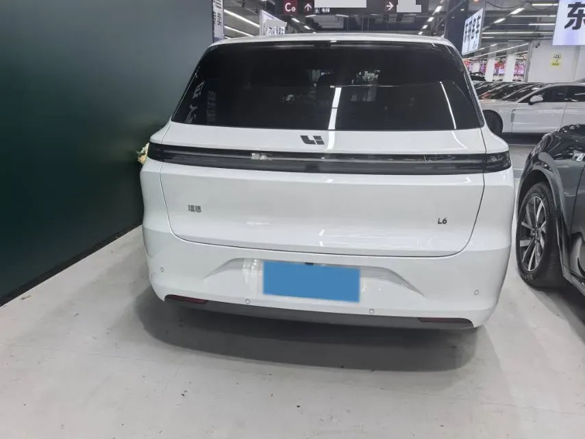 2025 Li L6 Range Extended 154HP L4 REEV,autocango,china used car exporter,china ev exporter,chinese used car exporter,chinese used ev exporter