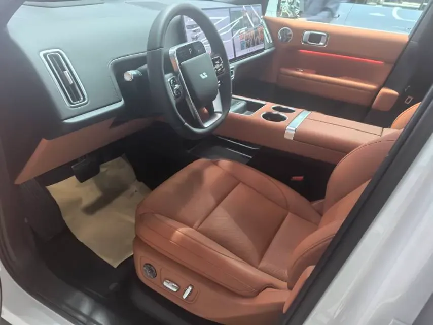 2025 Li L6 Range Extended 154HP L4 REEV,autocango,china used car exporter,china ev exporter,chinese used car exporter,chinese used ev exporter