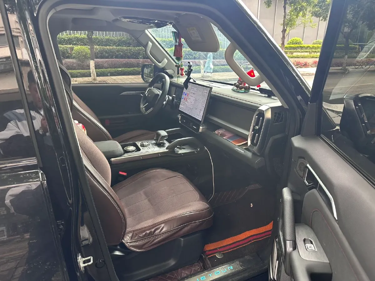 2023 Jetour Traveller 2.0T 254HP L4 7DCT,autocango,china used car exporter,china ev exporter,chinese used car exporter,chinese used ev exporter