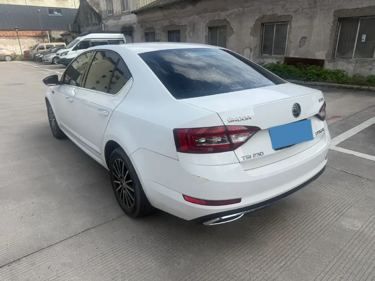 2018 Skoda Octavia 1.2T 116HP L4 7DCT,autocango,china used car exporter,china ev exporter,chinese used car exporter,chinese used ev exporter