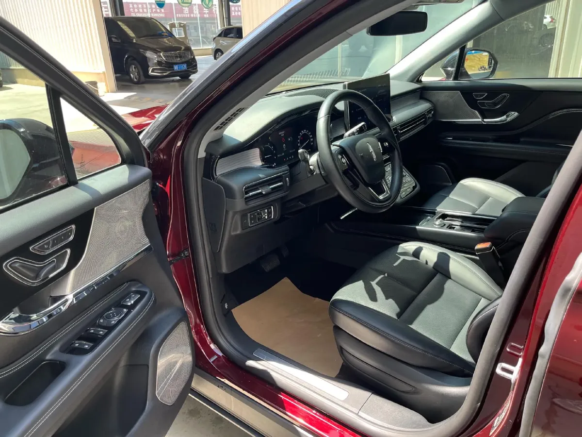 2020 Lincoln Corsair 2.0T 245HP L4 8AT,autocango,china used car exporter,china ev exporter,chinese used car exporter,chinese used ev exporter