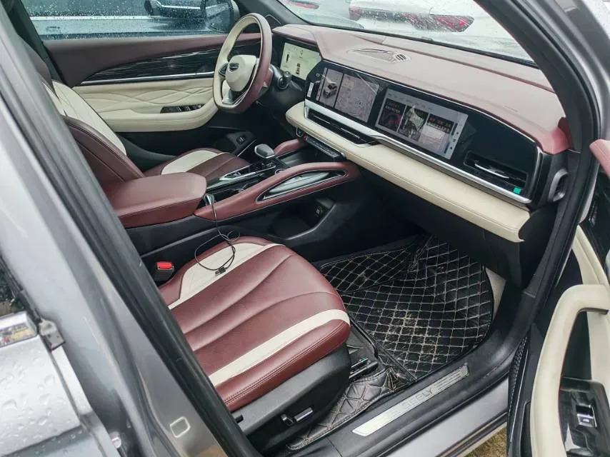 2021 Geely Monjaro 2.0T 218HP L4 7DCT,autocango,china used car exporter,china ev exporter,chinese used car exporter,chinese used ev exporter