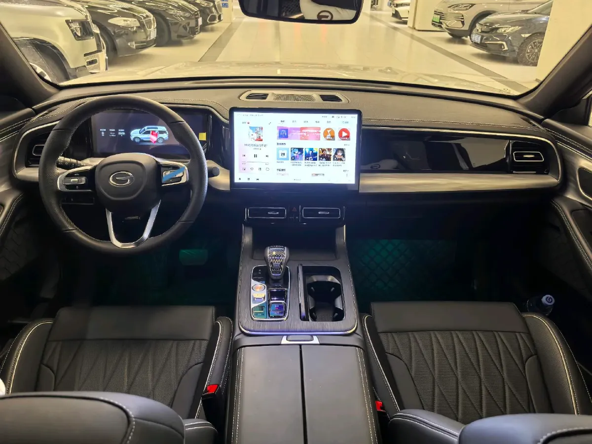 2025 GAC Trumpchi GS8 2.0T 252HP L4 8AT,autocango,china used car exporter,china ev exporter,chinese used car exporter,chinese used ev exporter