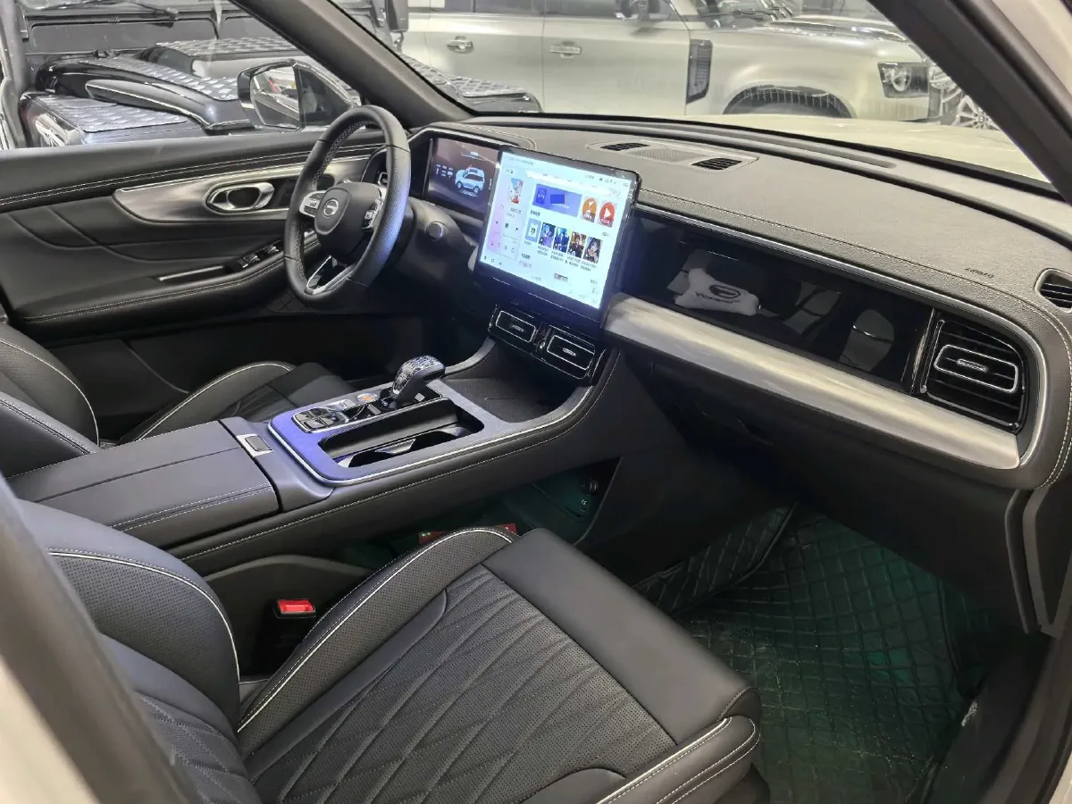 2025 GAC Trumpchi GS8 2.0T 252HP L4 8AT,autocango,china used car exporter,china ev exporter,chinese used car exporter,chinese used ev exporter