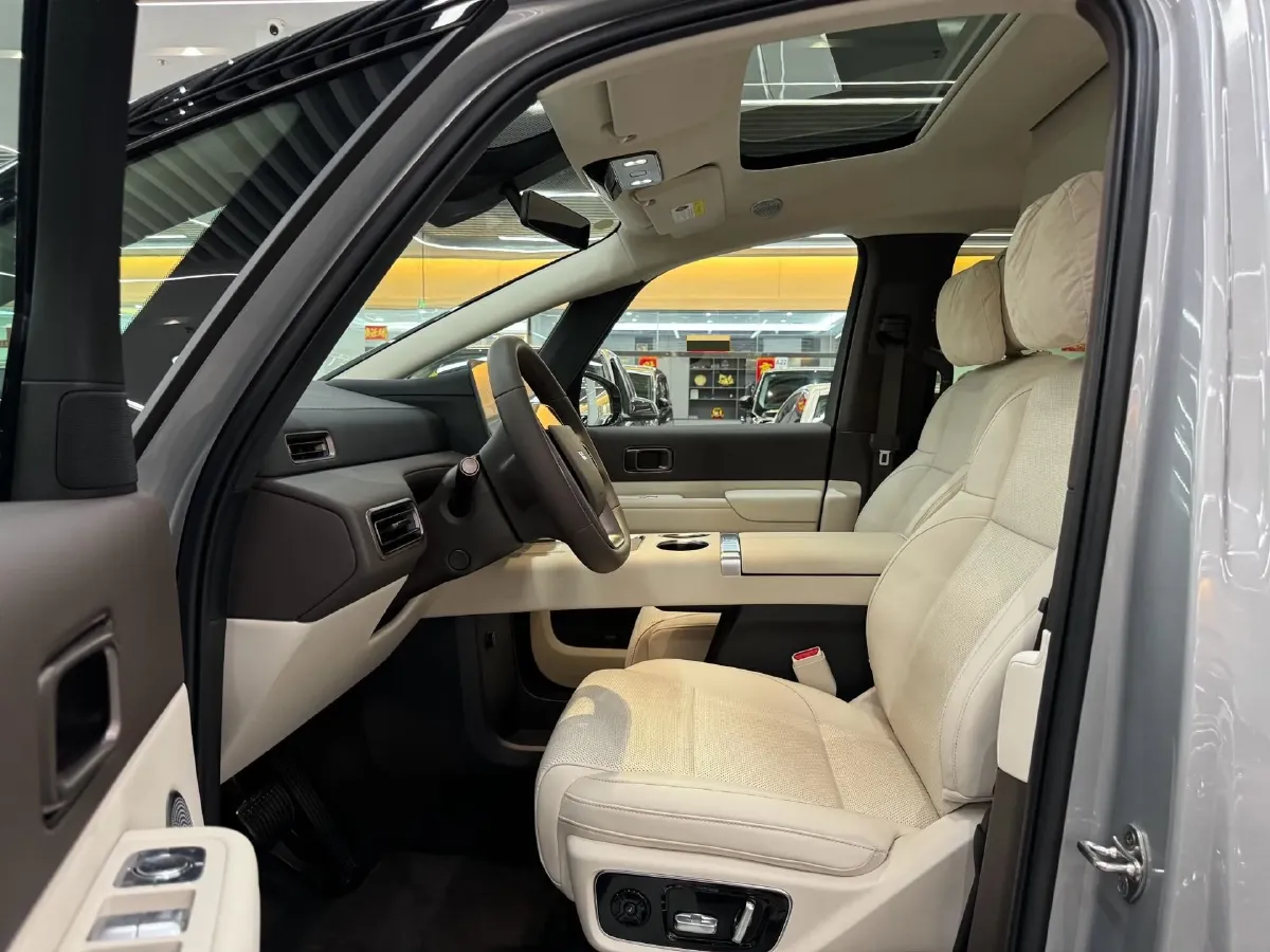 2024 Li MEGA BEV 102.7KWH,autocango,china used car exporter,china ev exporter,chinese used car exporter,chinese used ev exporter