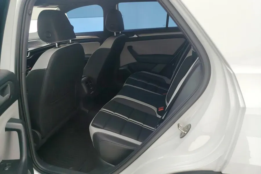 2023 Volkswagen T-Roc 1.5T 160HP L4 7DCT,autocango,china used car exporter,china ev exporter,chinese used car exporter,chinese used ev exporter