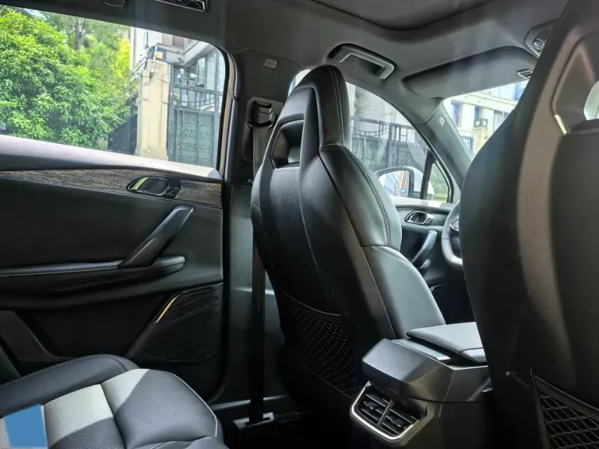 2023 LYNK&CO 06 1.5T 181HP L4 7DCT,autocango,china used car exporter,china ev exporter,chinese used car exporter,chinese used ev exporter