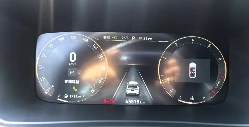 2023 LYNK&CO 06 1.5T 181HP L4 7DCT,autocango,china used car exporter,china ev exporter,chinese used car exporter,chinese used ev exporter