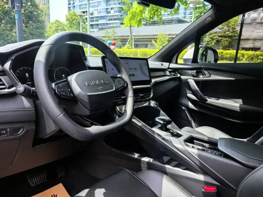 2023 LYNK&CO 06 1.5T 181HP L4 7DCT,autocango,china used car exporter,china ev exporter,chinese used car exporter,chinese used ev exporter