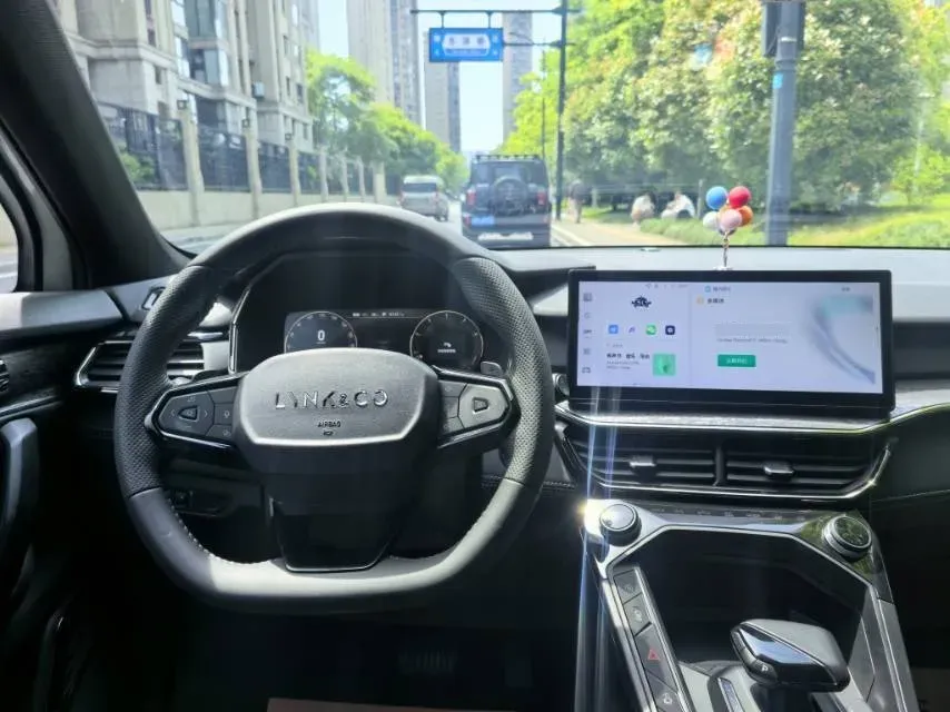 2023 LYNK&CO 06 1.5T 181HP L4 7DCT,autocango,china used car exporter,china ev exporter,chinese used car exporter,chinese used ev exporter