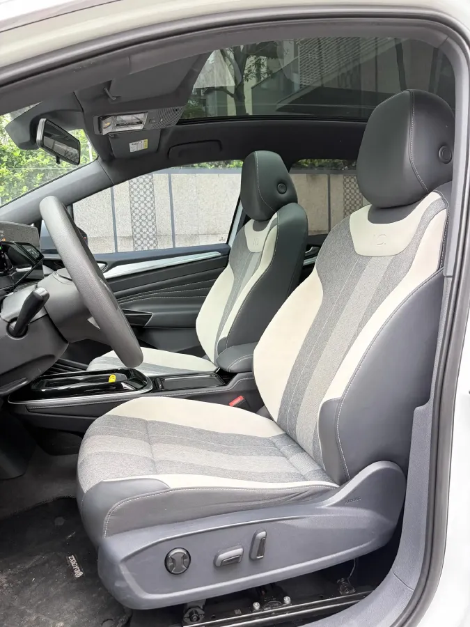 2022 Volkswagen ID.4 Crozz BEV 55.7KWH,autocango,china used car exporter,china ev exporter,chinese used car exporter,chinese used ev exporter