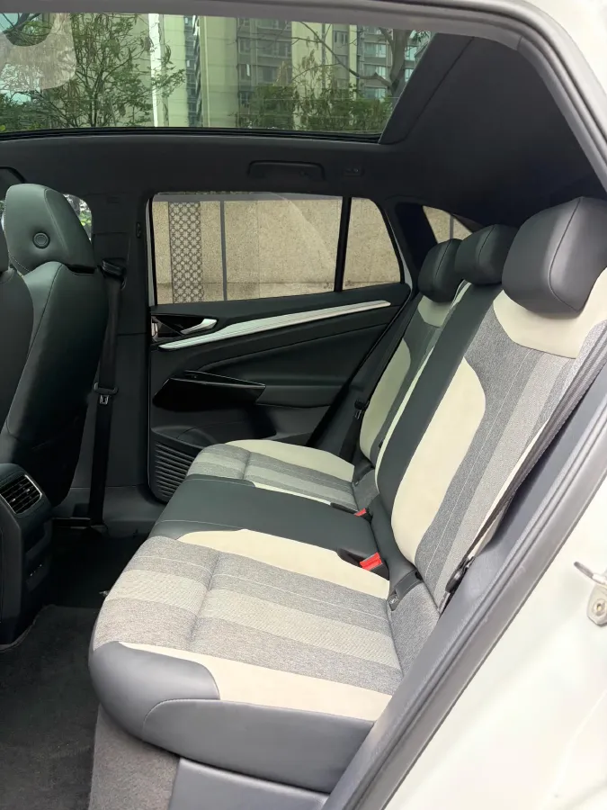 2022 Volkswagen ID.4 Crozz BEV 55.7KWH,autocango,china used car exporter,china ev exporter,chinese used car exporter,chinese used ev exporter