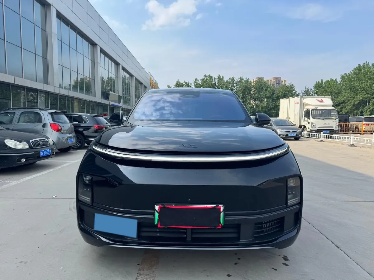 2023 Li L7 Range Extended 154HP REEV 40.9KWH,autocango,china used car exporter,china ev exporter,chinese used car exporter,chinese used ev exporter