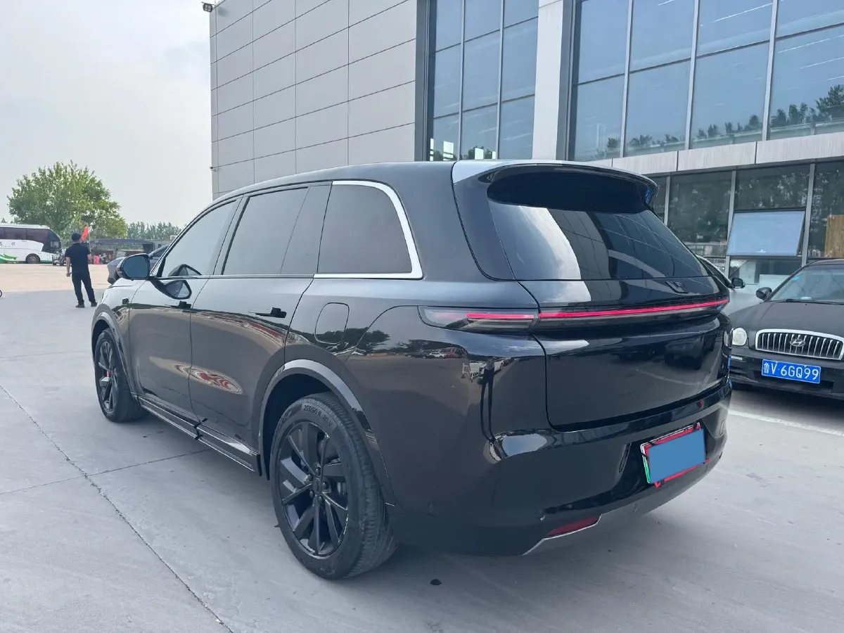 2023 Li L7 Range Extended 154HP REEV 40.9KWH,autocango,china used car exporter,china ev exporter,chinese used car exporter,chinese used ev exporter