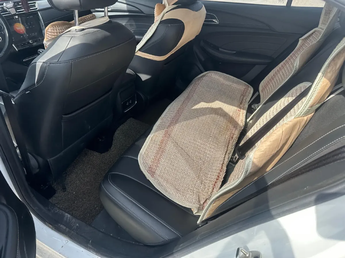 2019 Roewe i5 1.5L 120HP L4 CVT,autocango,china used car exporter,china ev exporter,chinese used car exporter,chinese used ev exporter