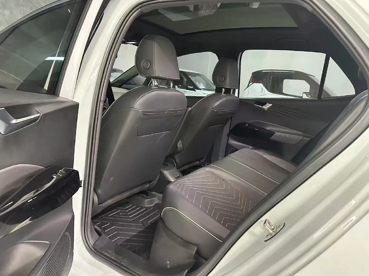 2023 Volkswagen ID.3 BEV 52.8KWH,autocango,china used car exporter,china ev exporter,chinese used car exporter,chinese used ev exporter