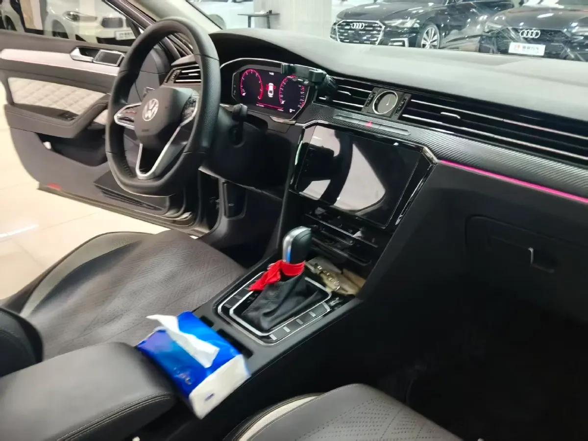 2023 Volkswagen Magotan 2.0T 186HP L4 7DCT,autocango,china used car exporter,china ev exporter,chinese used car exporter,chinese used ev exporter