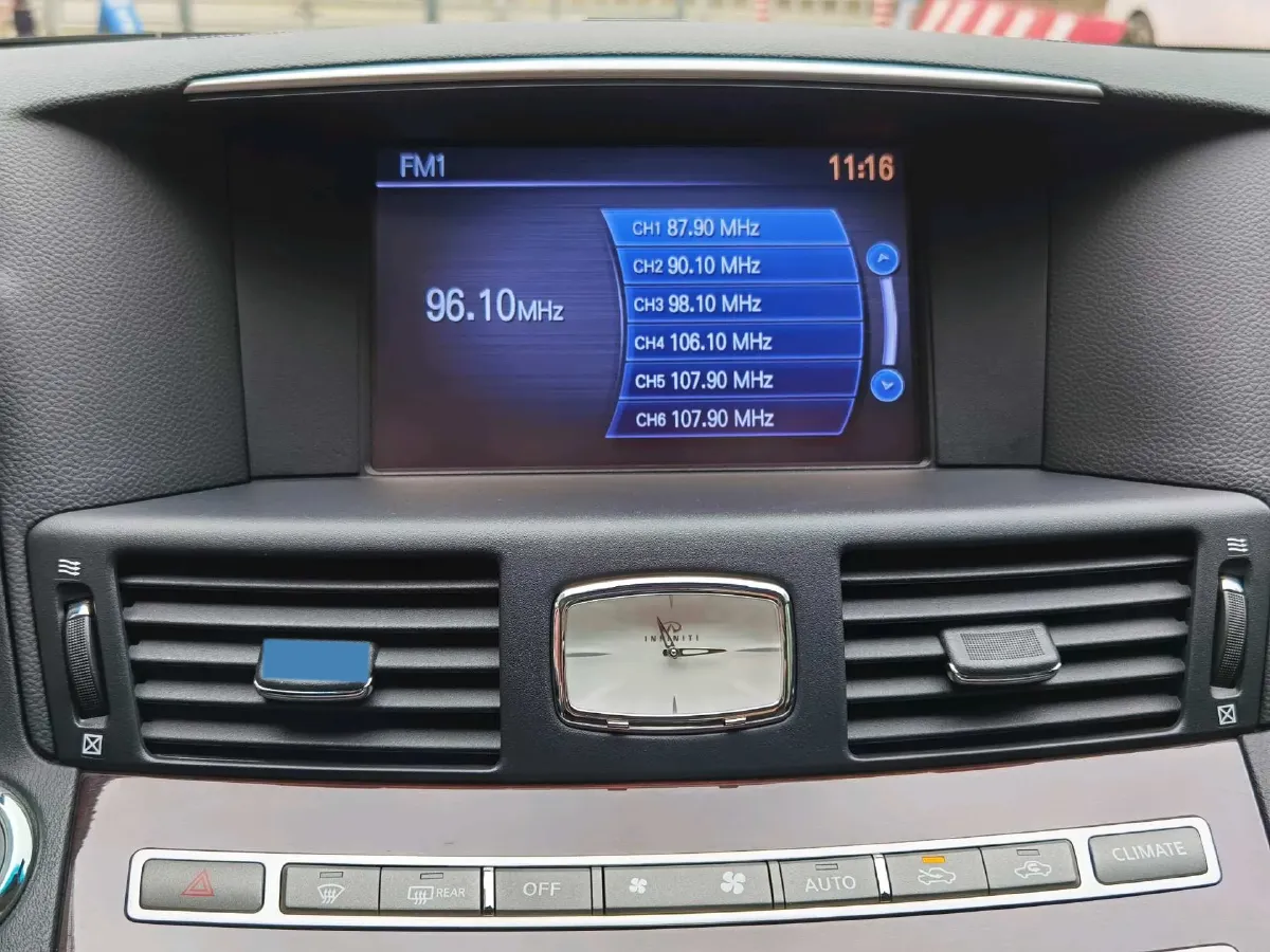 2019 Infiniti Q70 2.0T 211HP L4 7AT,autocango,china used car exporter,china ev exporter,chinese used car exporter,chinese used ev exporter