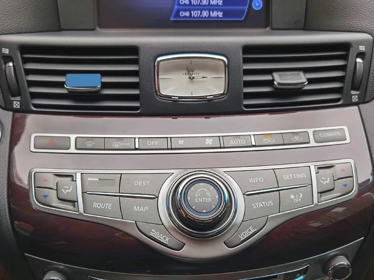 2019 Infiniti Q70 2.0T 211HP L4 7AT,autocango,china used car exporter,china ev exporter,chinese used car exporter,chinese used ev exporter