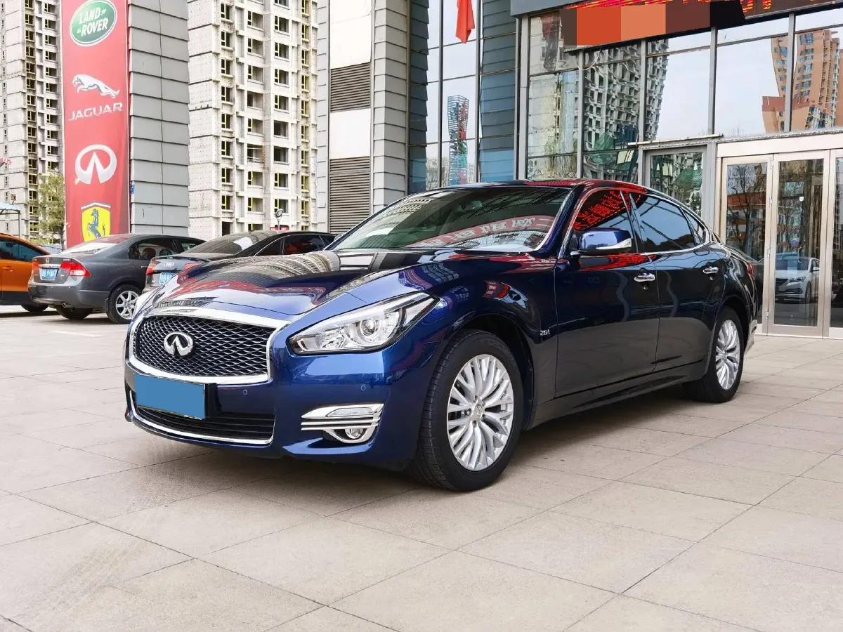 2019 Infiniti Q70 2.0T 211HP L4 7AT,autocango,china used car exporter,china ev exporter,chinese used car exporter,chinese used ev exporter