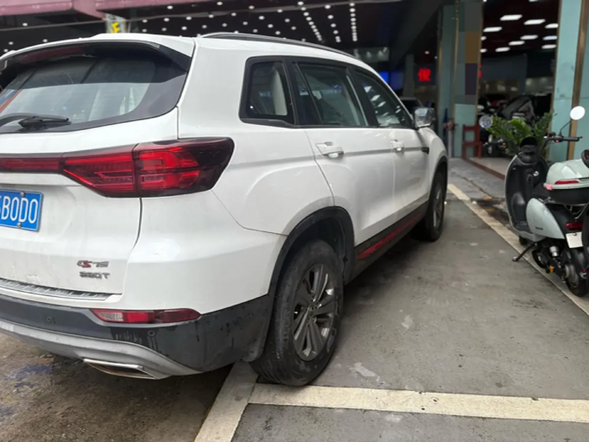 2021 ChangAn CS75 1.5T 178HP L4 7DCT,autocango,china used car exporter,china ev exporter,chinese used car exporter,chinese used ev exporter