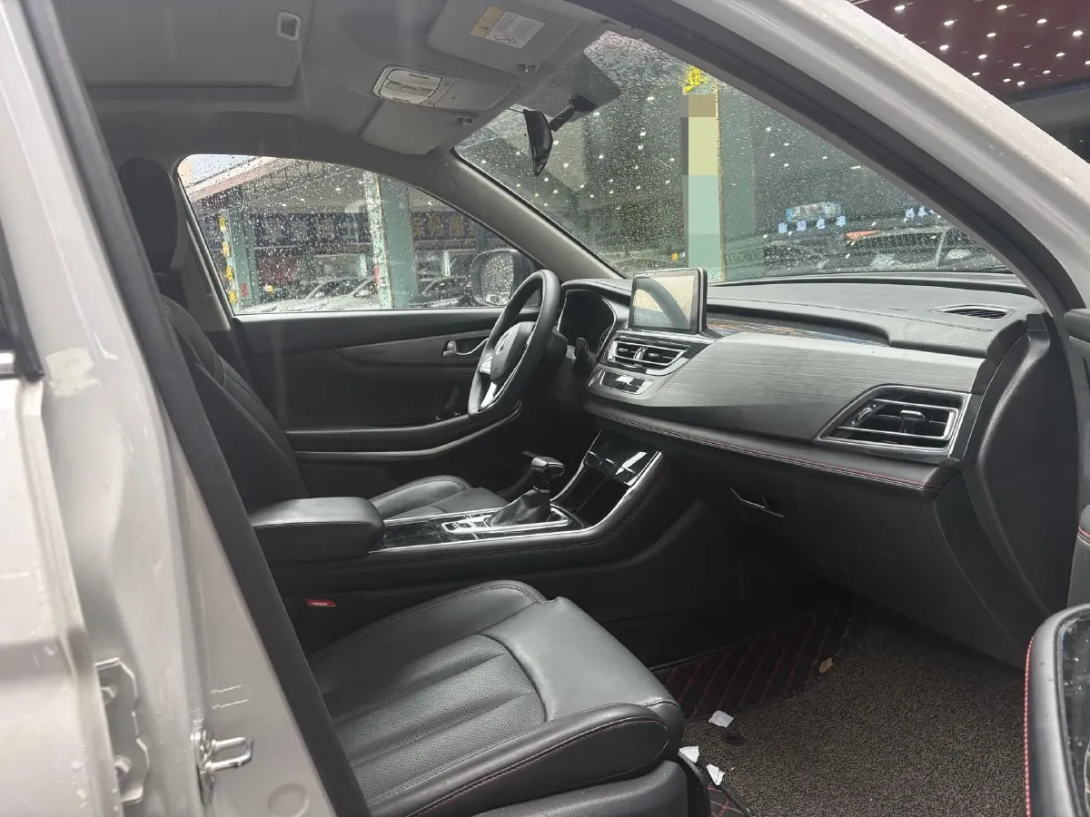 2021 ChangAn CS75 1.5T 178HP L4 7DCT,autocango,china used car exporter,china ev exporter,chinese used car exporter,chinese used ev exporter