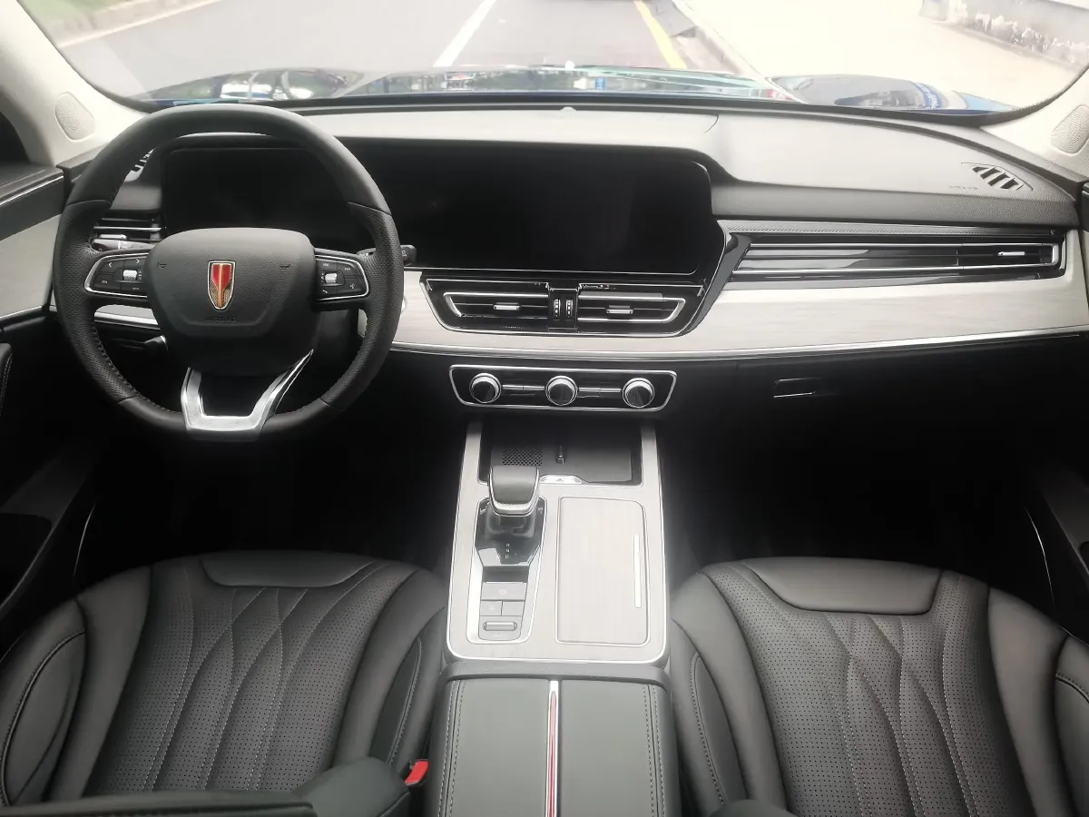 2025 HongQi HS5 2.0T 252HP L4 8AT,autocango,china used car exporter,china ev exporter,chinese used car exporter,chinese used ev exporter