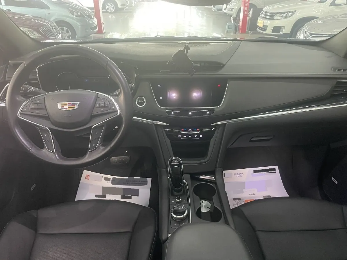 2020 Cadillac XT5 2.0T 237HP L4 9AT,autocango,china used car exporter,china ev exporter,chinese used car exporter,chinese used ev exporter